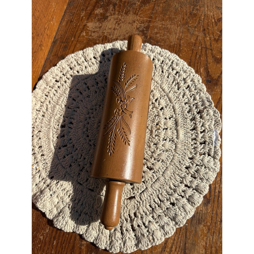 Vintage 1980's HOMCO Faux Wood Decorative Rolling Pin Wall Pocket Planter